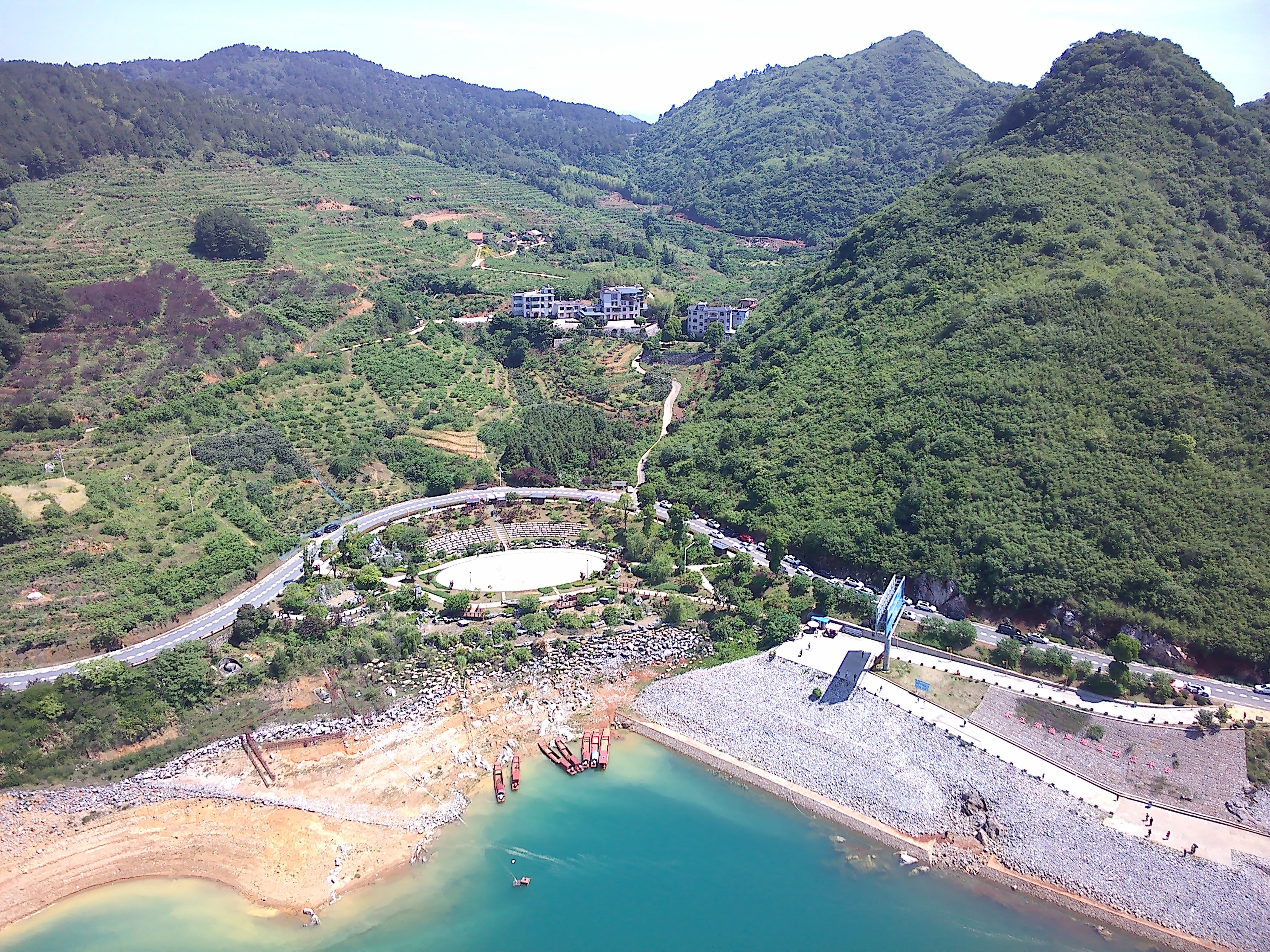 center_image