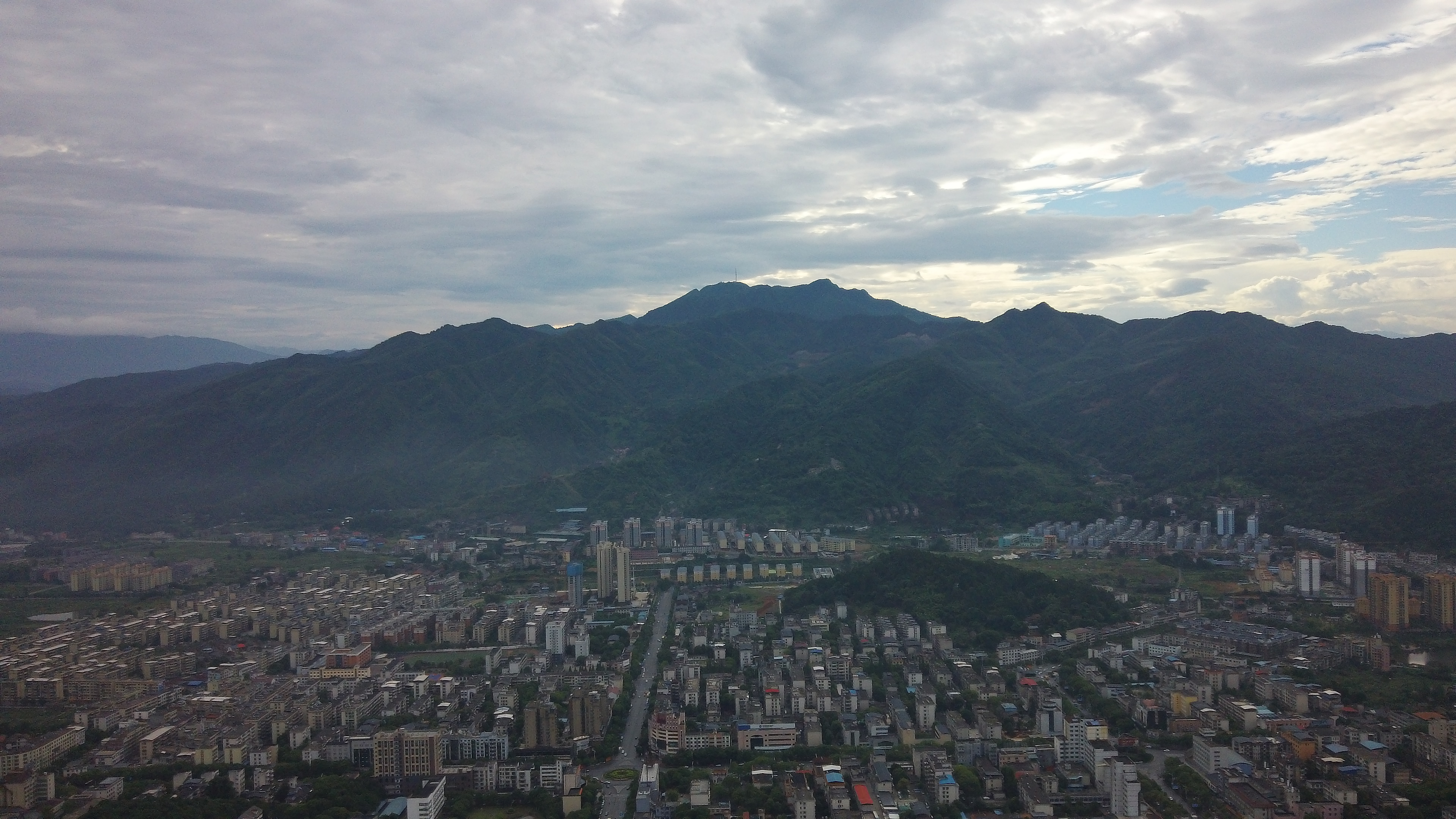 center_image