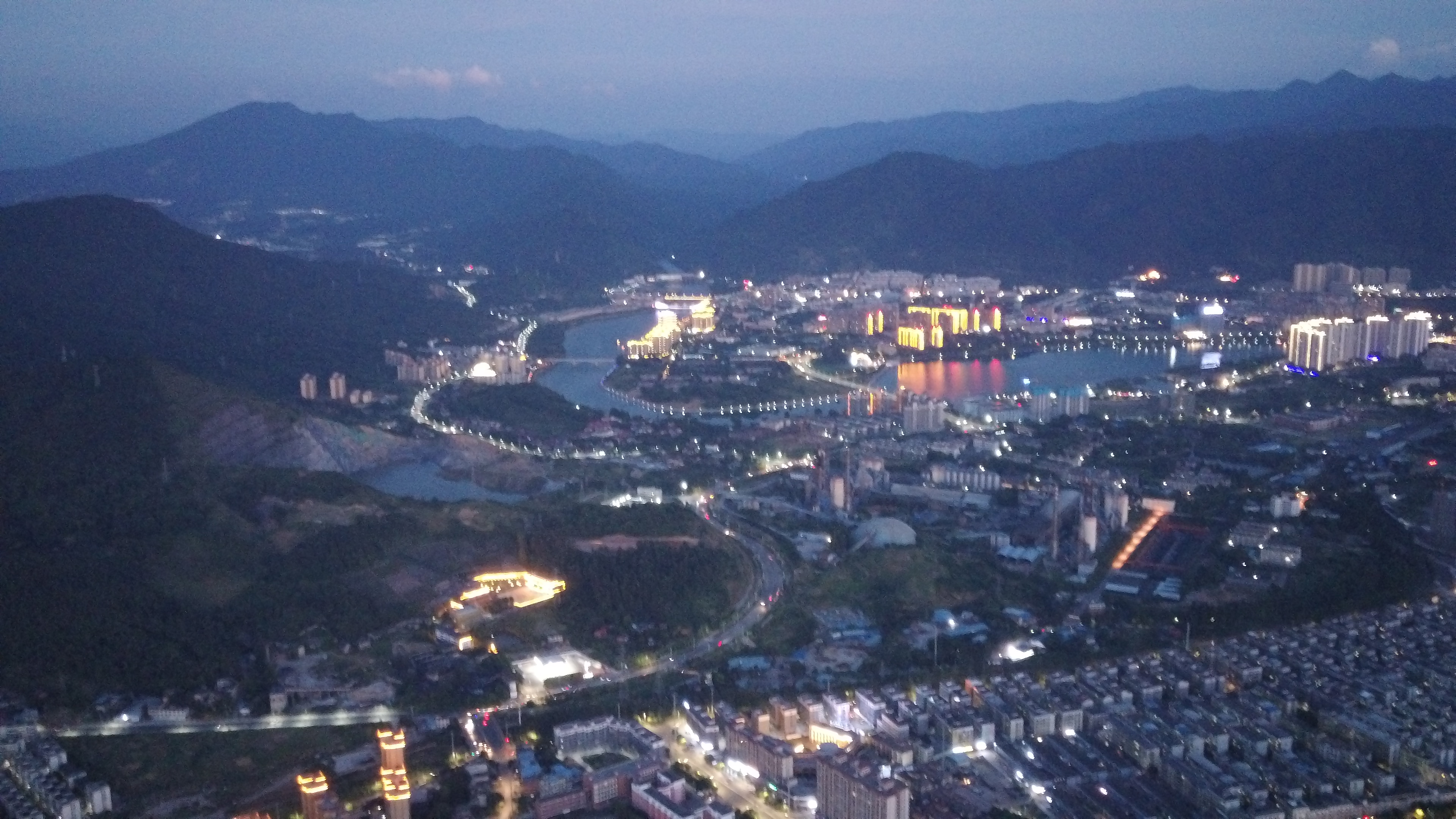 center_image