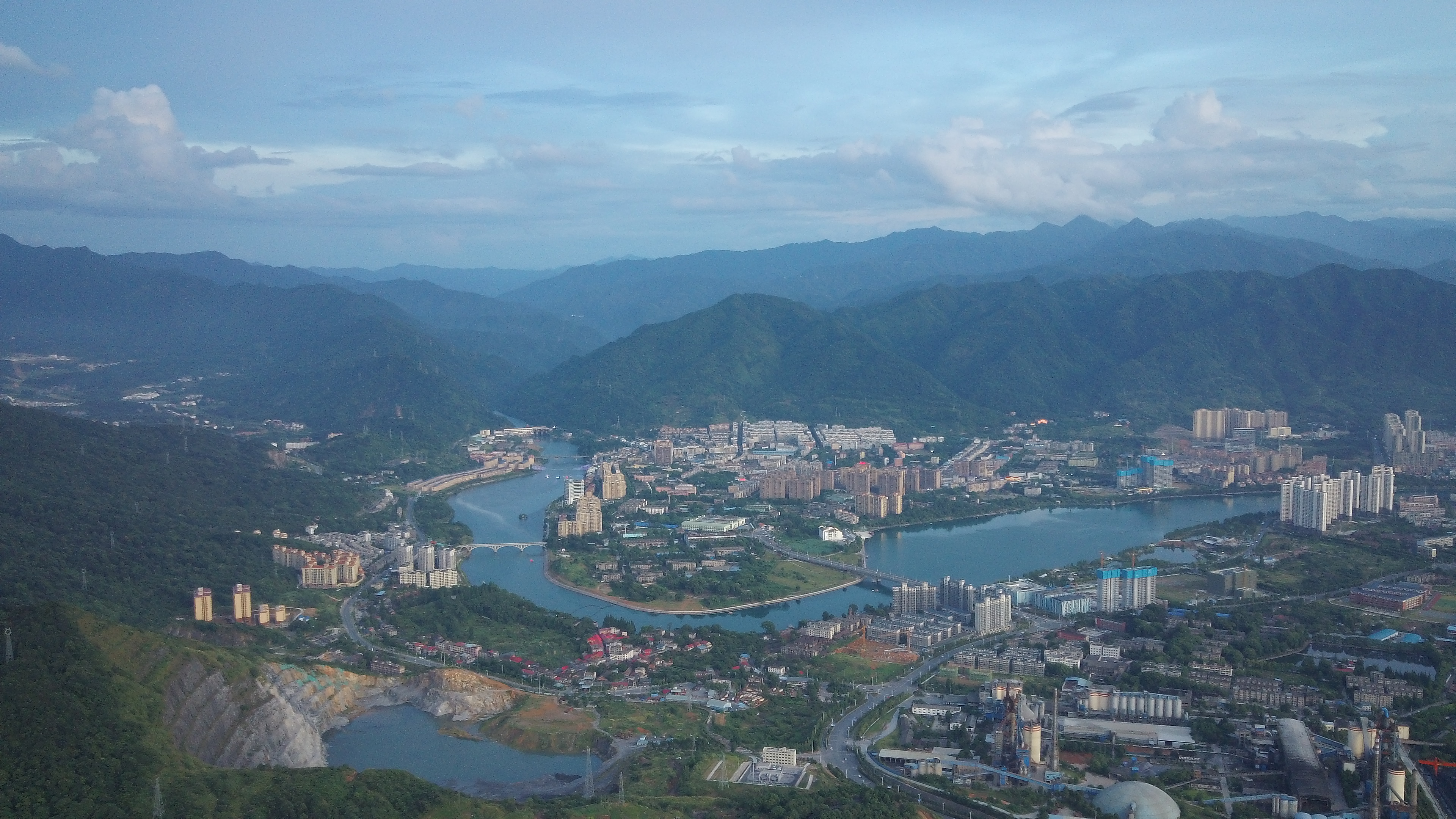 center_image